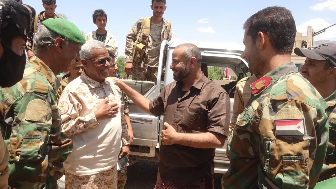 الفريق الأمني بمكتب القائد المحرمي يزور الوحدات الأمنية بمحافظة الضالع