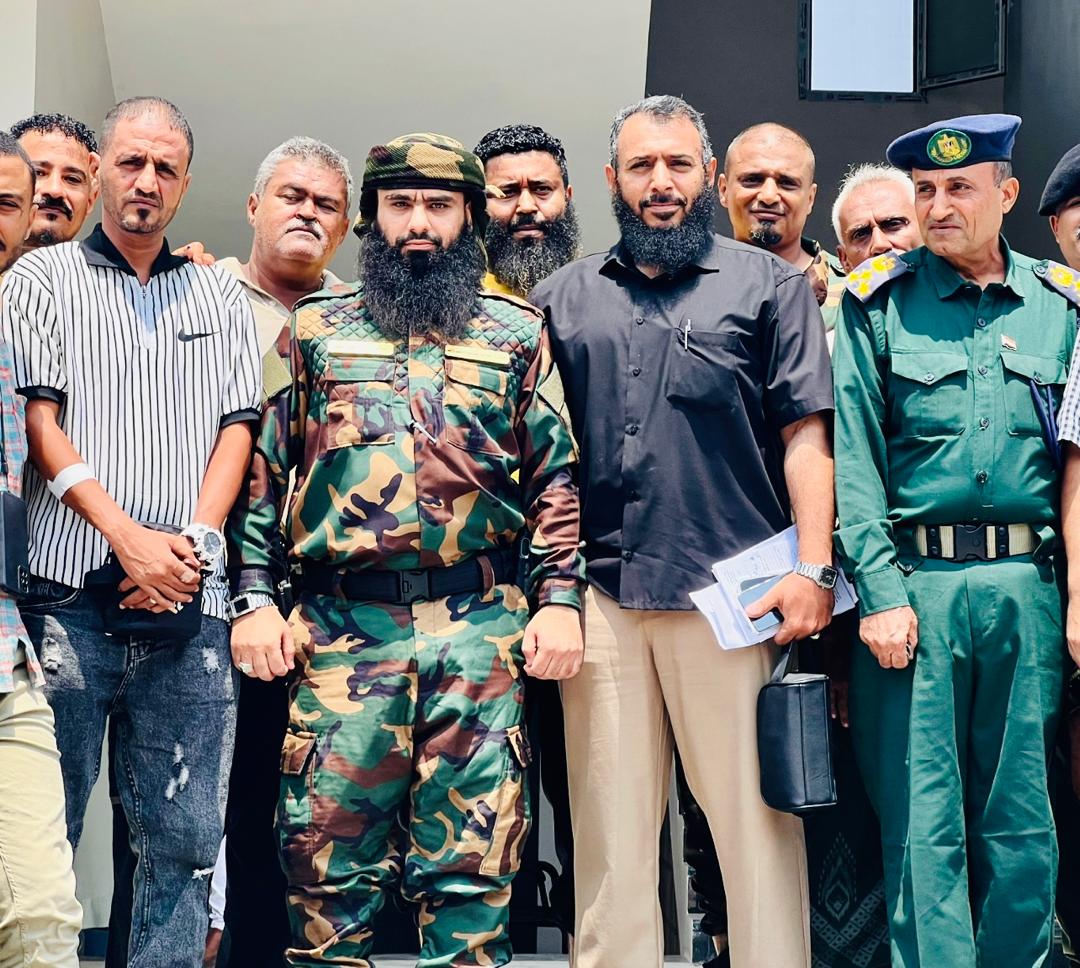 المقدم الجعدني يلتقي مدير مديرية التواهي لبحث تعزيز جهود مكافحة المخدرات وتنظيم فعاليات توعوية للشباب